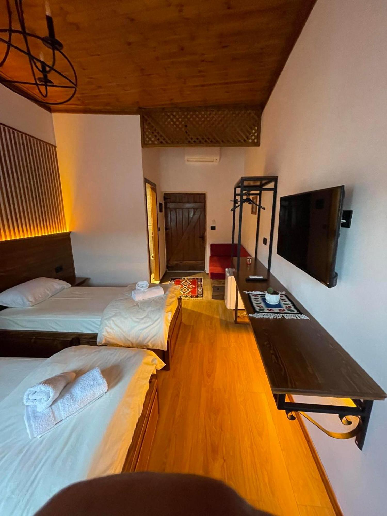 Grey Stone Hotel Gjirokaster Exterior photo