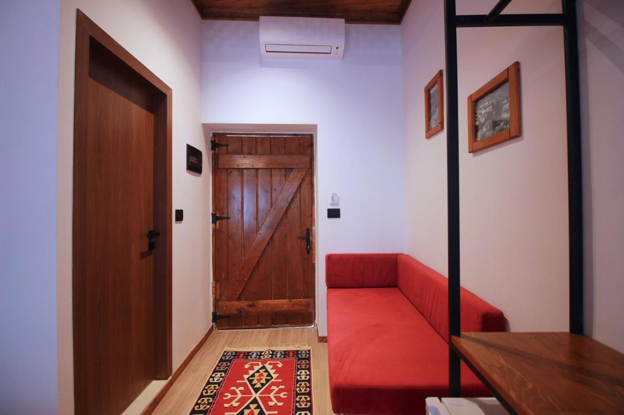 Grey Stone Hotel Gjirokaster Exterior photo